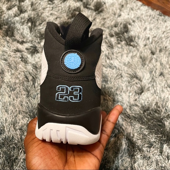 Jordan 9 University Blue